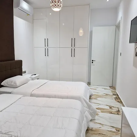 Luxury 5br Private With Pool - Βίλα Πάφος