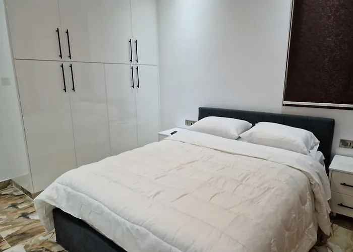 Vila Luxury 5br Private With Pool - Chloraka *