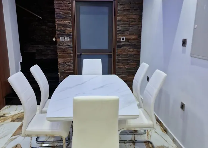 Luxury 5br Private With Pool - Chloraka Vila Klorakas