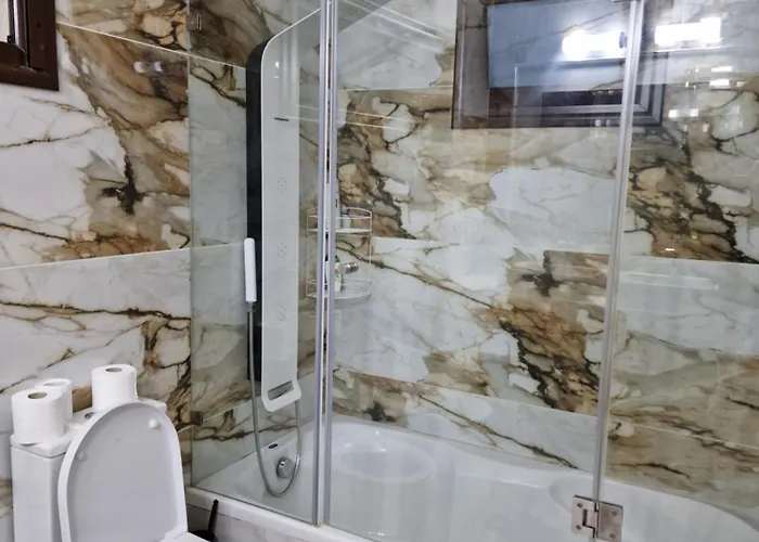 Vila Luxury 5br Private With Pool - Chloraka Klorakas