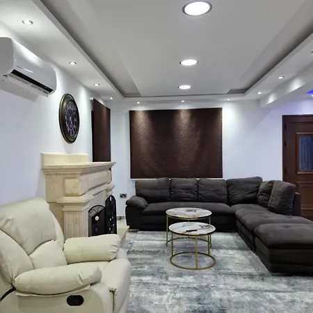 Luxury 5br Private With Pool - Villa Paphos